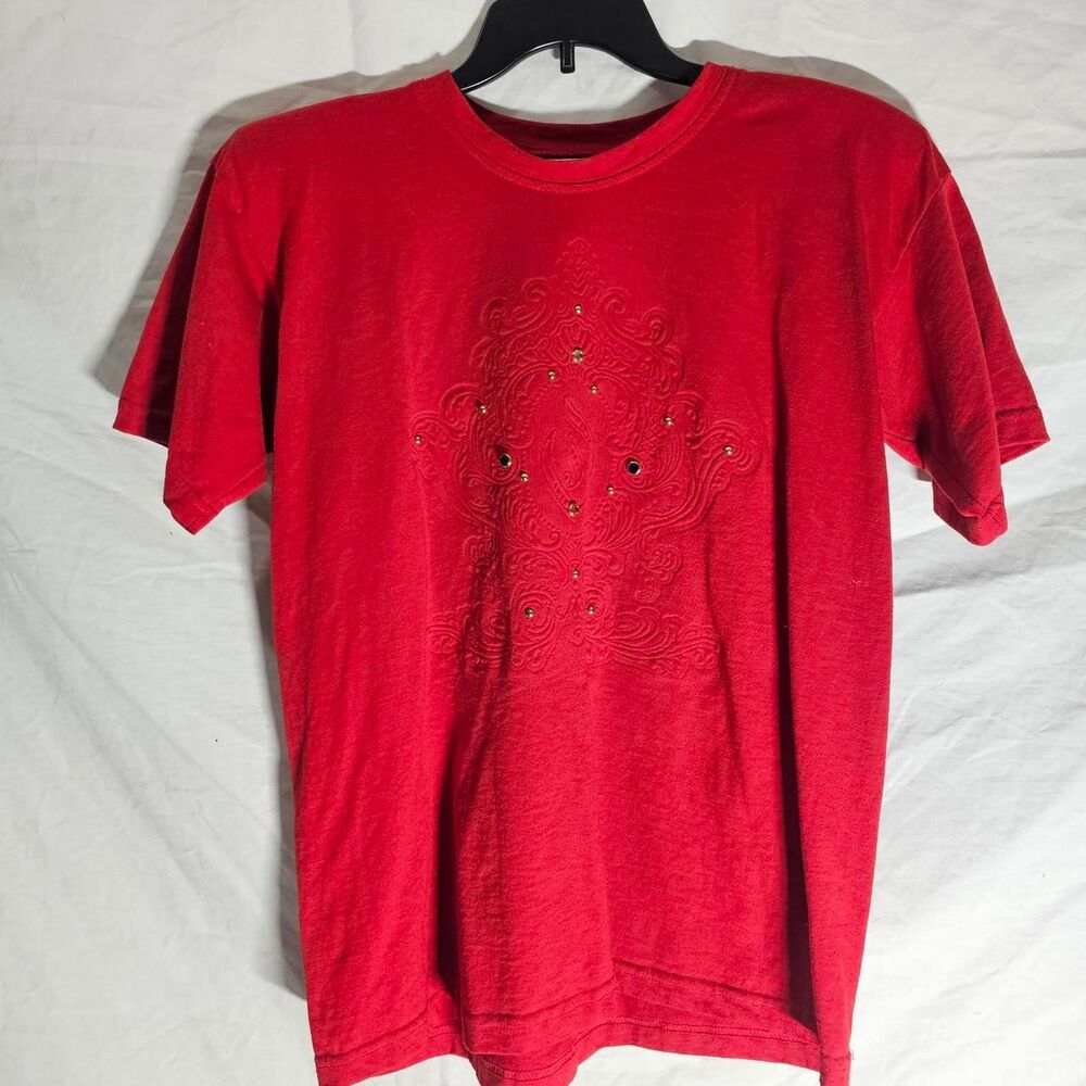 Red vintage 90s boho tee
